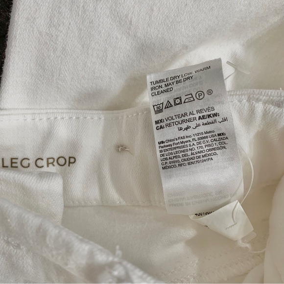 CHICO’S SO SLIMMING GIRLFRIEND SLIM LEG CROP WHITE STRETCHY JEANS WITH POCKETS - Picture 7 of 16